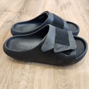 Crocs Mellow Luxe Recovery Slides Black Adjustable Strap Men’s 8 Women’s 10